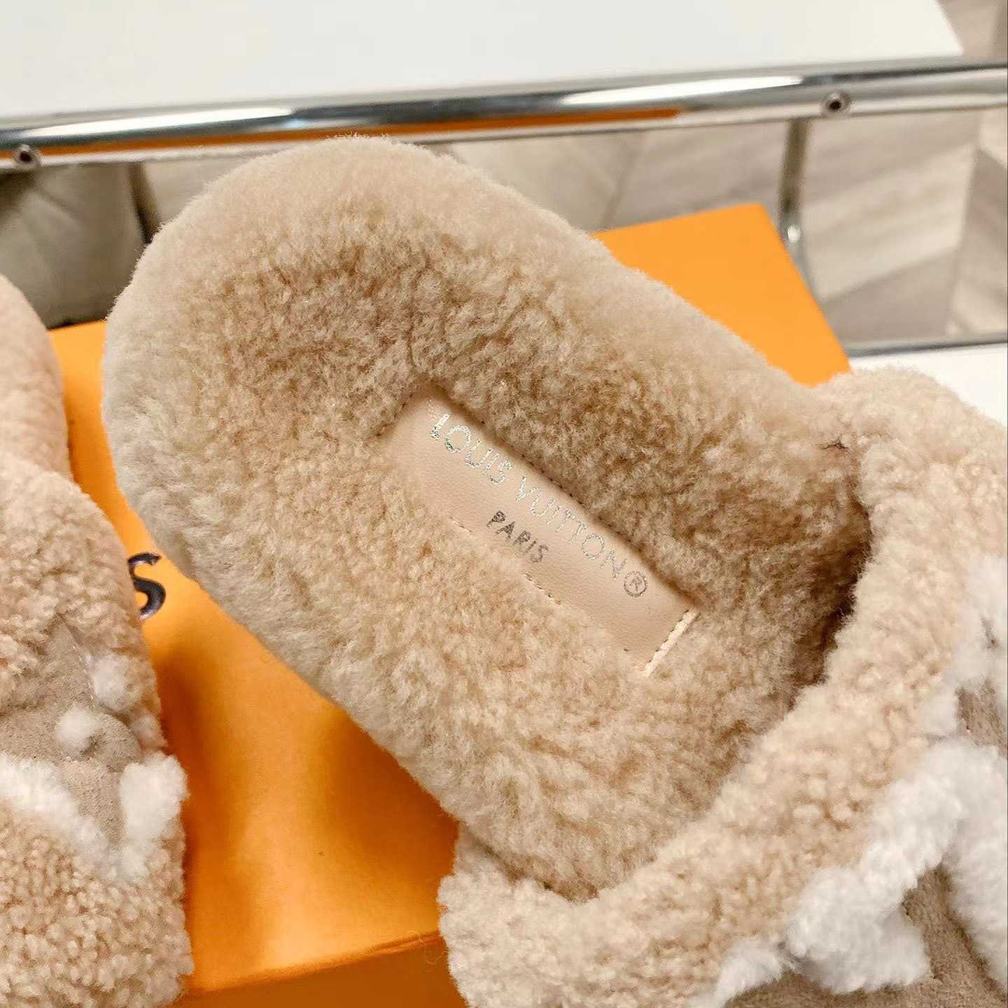 Louis Vuitton Paseo Flat Comfort Mule    - PerfectKickZ