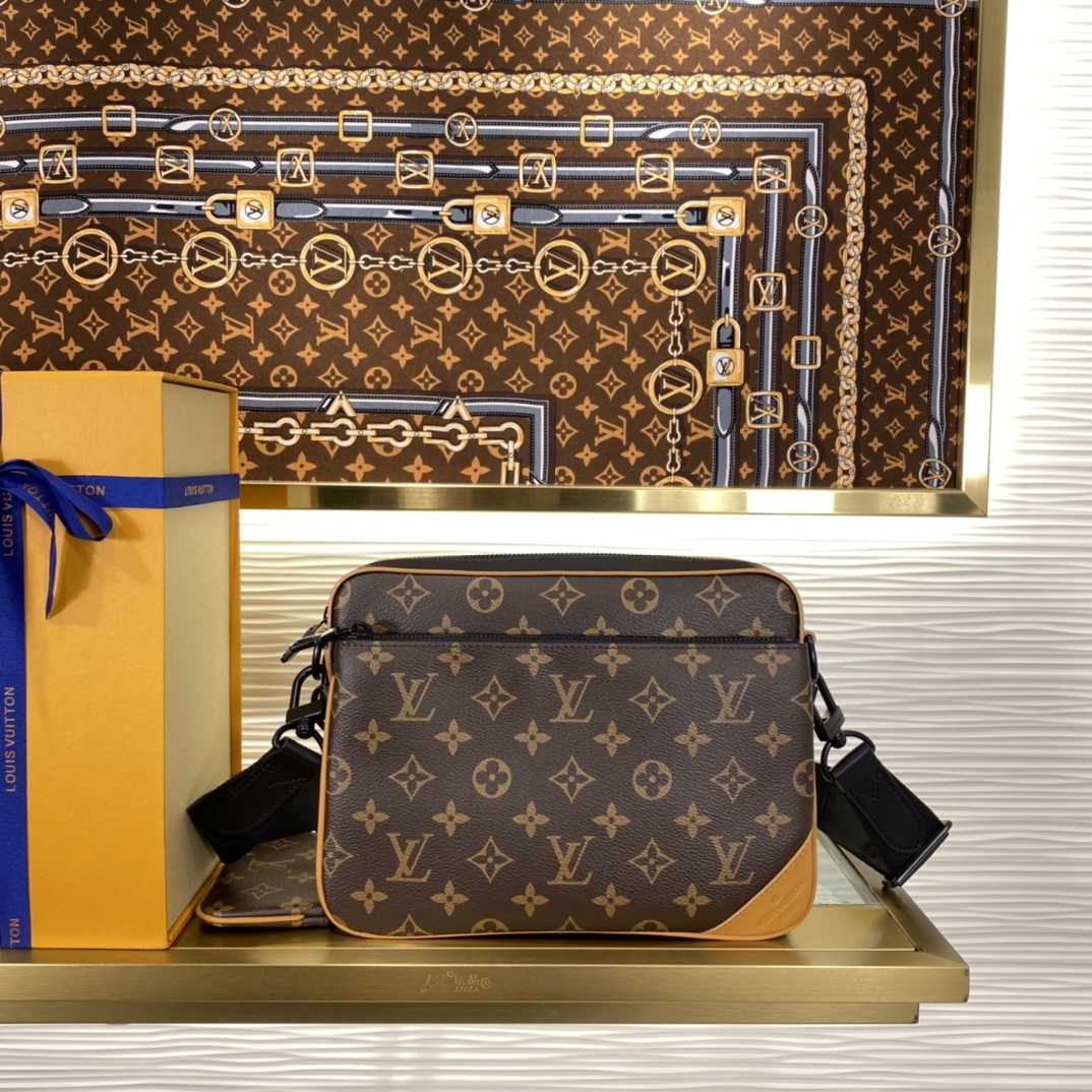 Louis Vuitton Trio Messenger    M46694 - PerfectKickZ