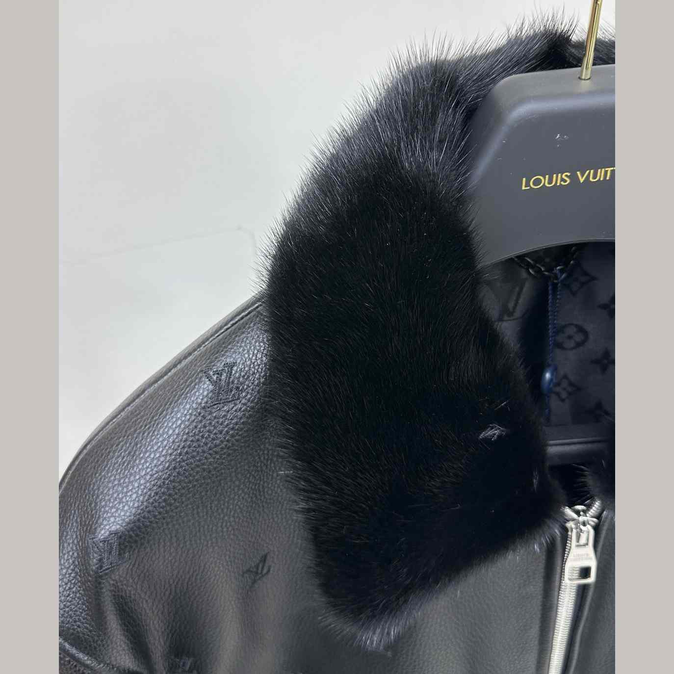 Louis Vuitton Leather Aviator Mink Collar    1AFIPA - PerfectKickZ