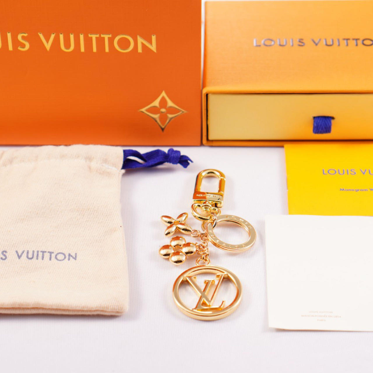 Louis Vuitton Blooming Key Holder - PerfectKickZ