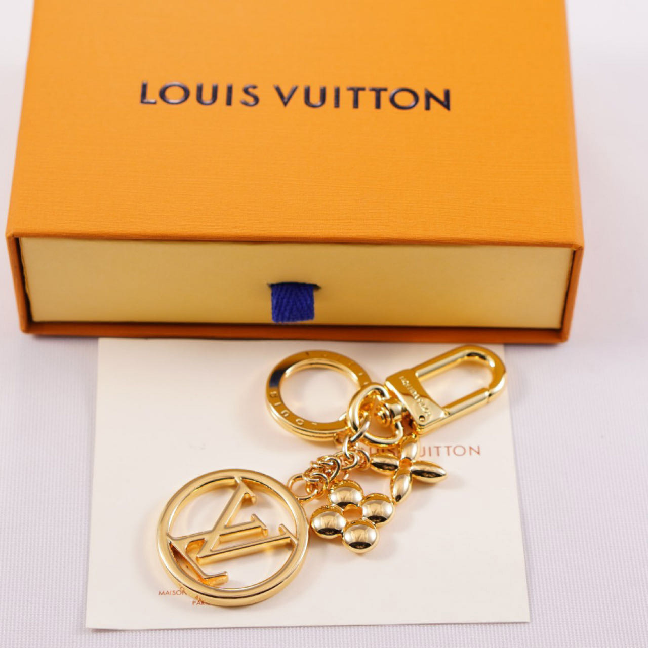 Louis Vuitton Blooming Key Holder - PerfectKickZ