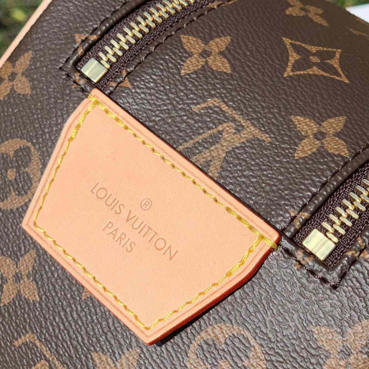 Louis Vuitton Dopp Kit Toilet Pouch   M44494 - PerfectKickZ