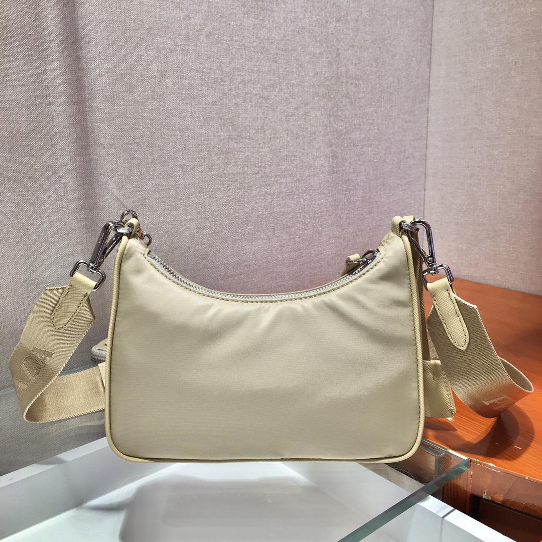 Prada Re-Edition 2005 Raffia Bag (22-12-6cm) - PerfectKickZ