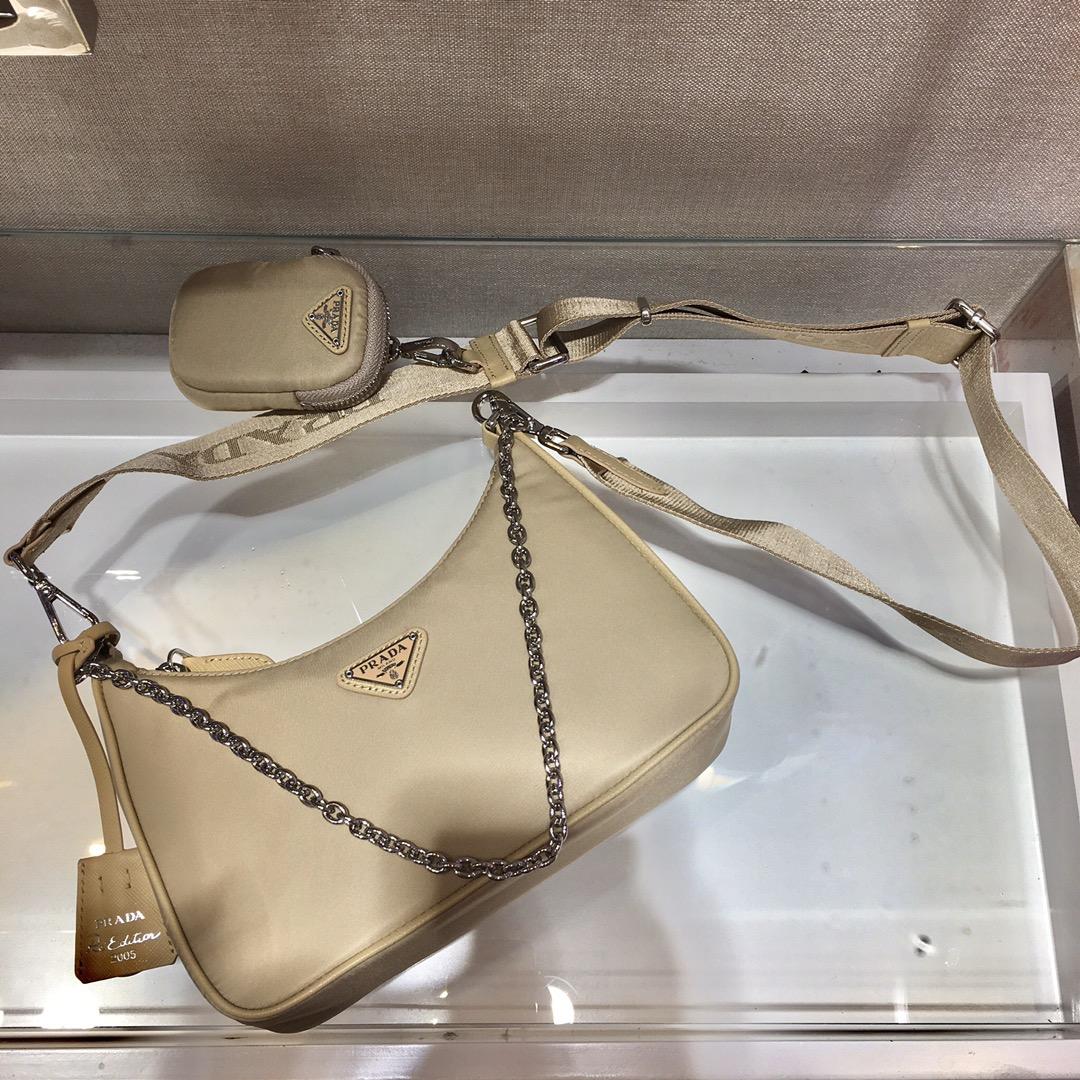 Prada Re-Edition 2005 Raffia Bag (22-12-6cm) - PerfectKickZ