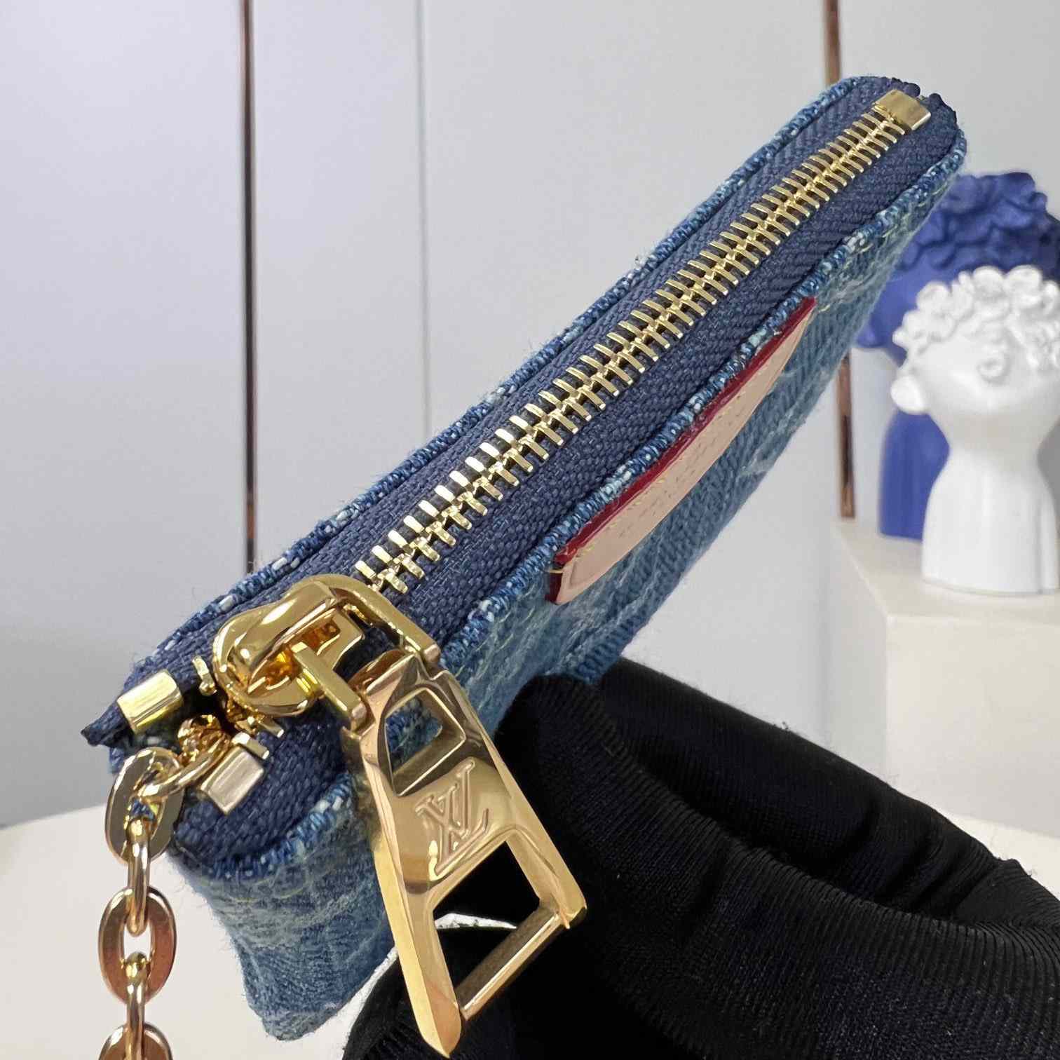 Louis Vuitton Key Pouch   M82961 - 