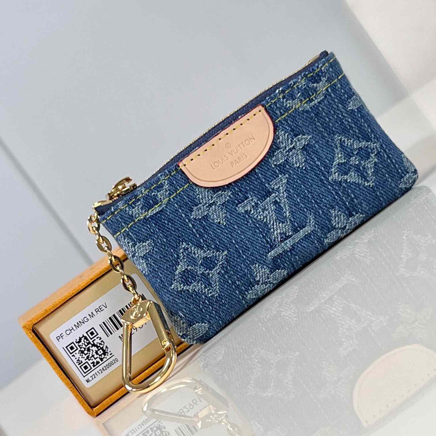 Louis Vuitton Key Pouch   M82961 - PerfectKickZ