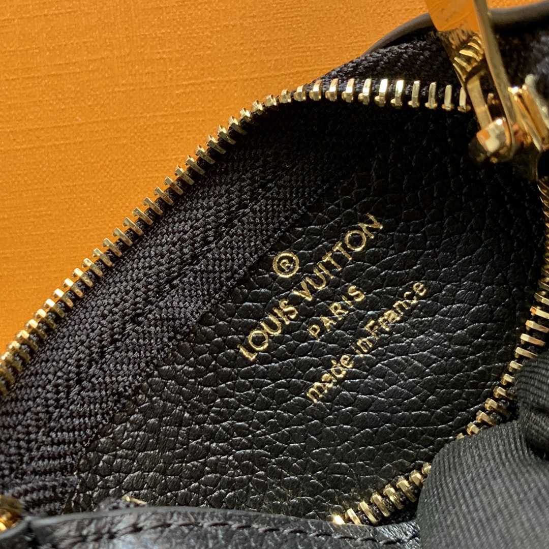 Louis Vuitton Key Pouch   M80879 - PerfectKickZ
