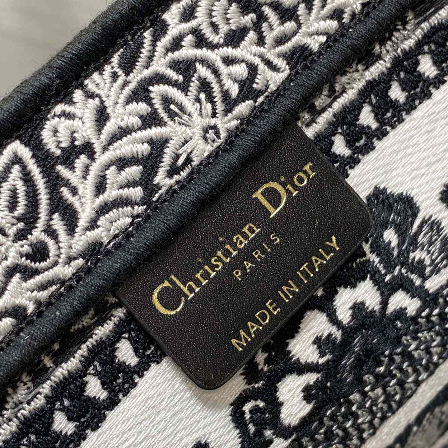 Dior Hat Basket Bag - PerfectKickZ