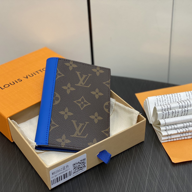 Louis Vuitton Passport Cover   M82865 - PerfectKickZ