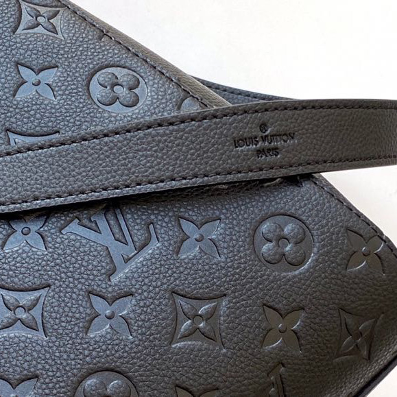 Louis Vuitton Monogram Handbag (33X23x15cm) - PerfectKickZ