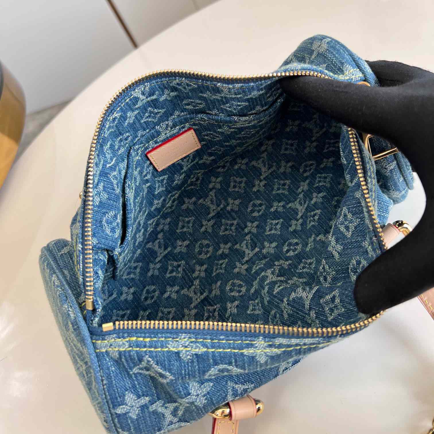 Louis Vuitton Papillon    M46830 - PerfectKickZ