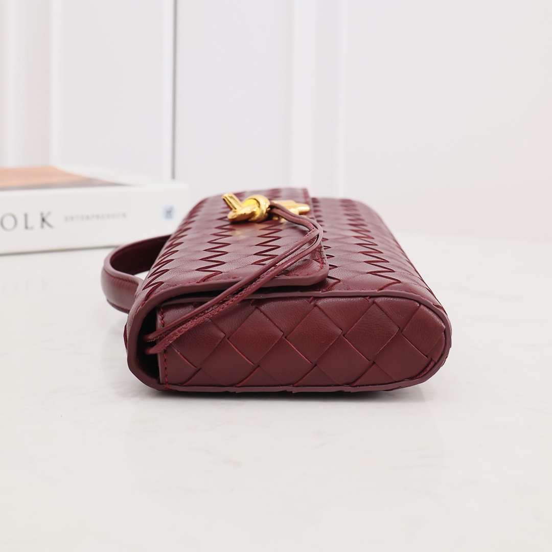 Bottega Veneta Long Clutch Andiamo With Handle - PerfectKickZ