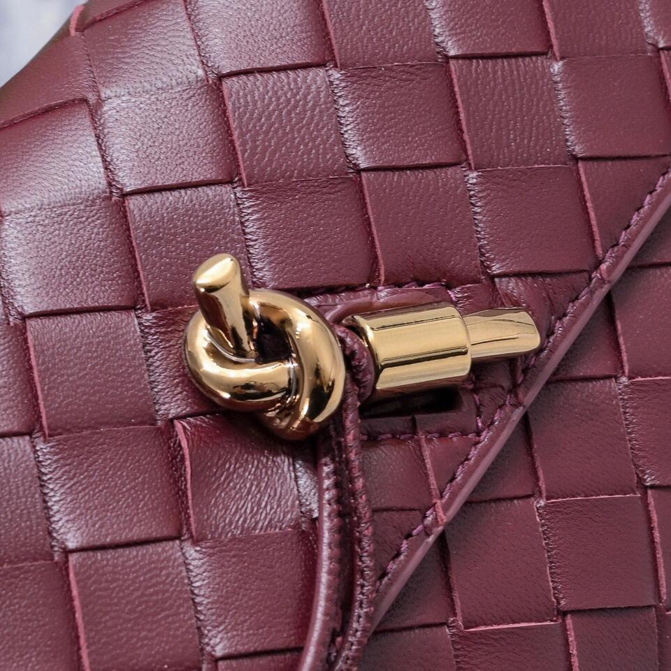 Bottega Veneta Long Clutch Andiamo With Handle - PerfectKickZ