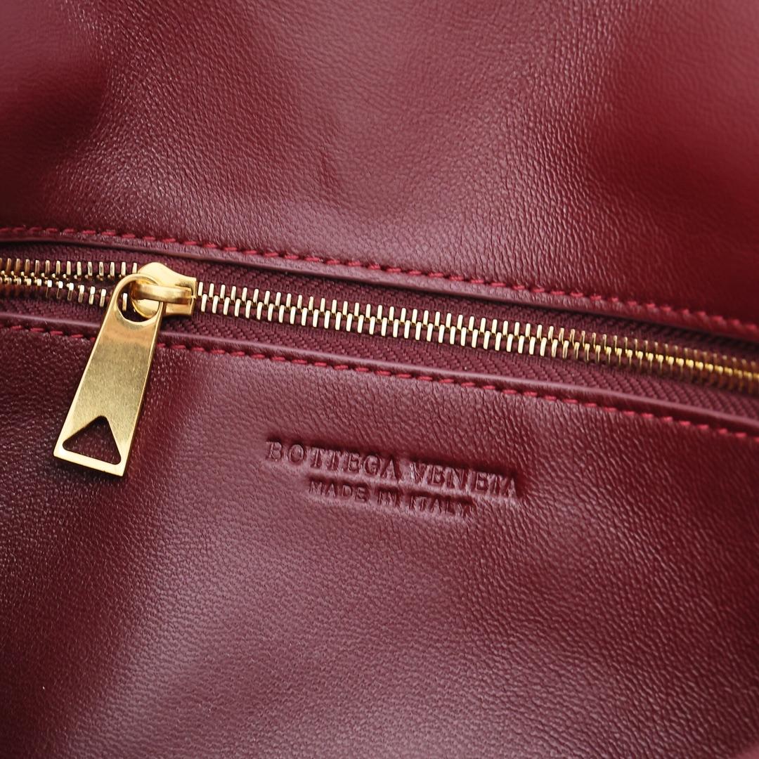 Bottega Veneta Long Clutch Andiamo With Handle - PerfectKickZ