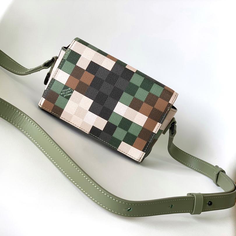 Louis Vuitton Steamer Wearable Wallet   M83172 - PerfectKickZ