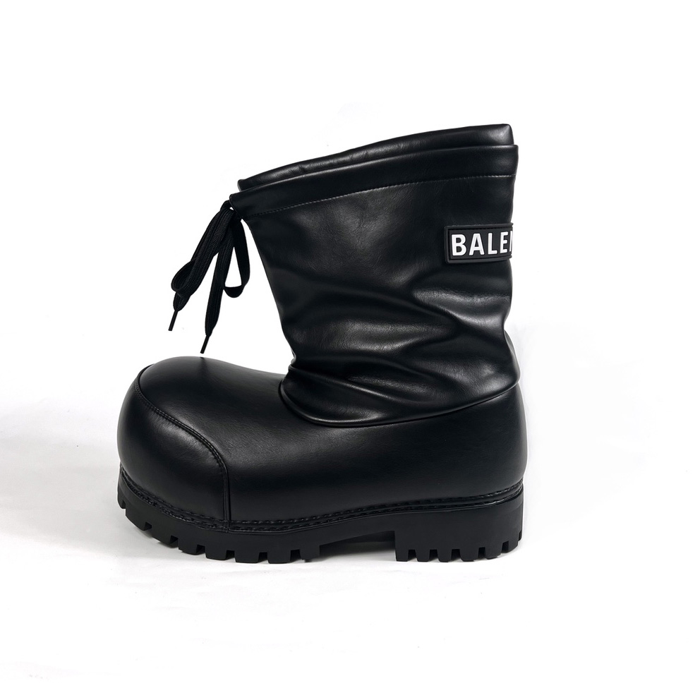 Balenciaga Alaska High Boot In Black - 