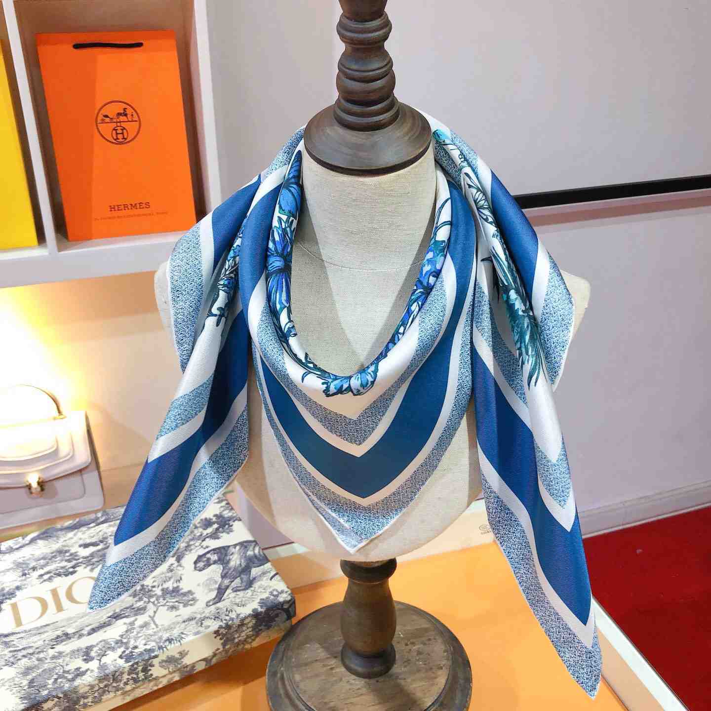 Dior Toile De Jouy Mexico 90 Square Scarf - 