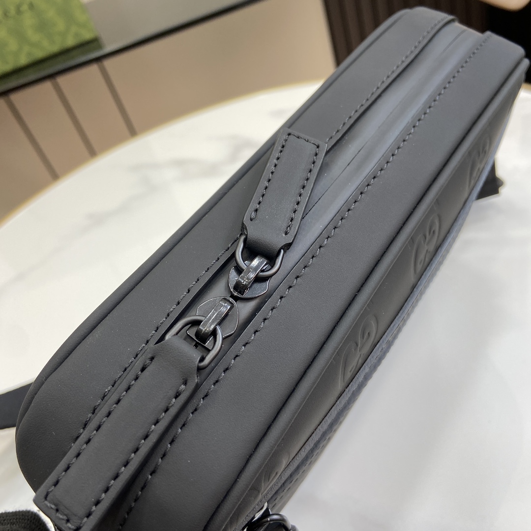 Gucci GG Crossbody Bag - PerfectKickZ