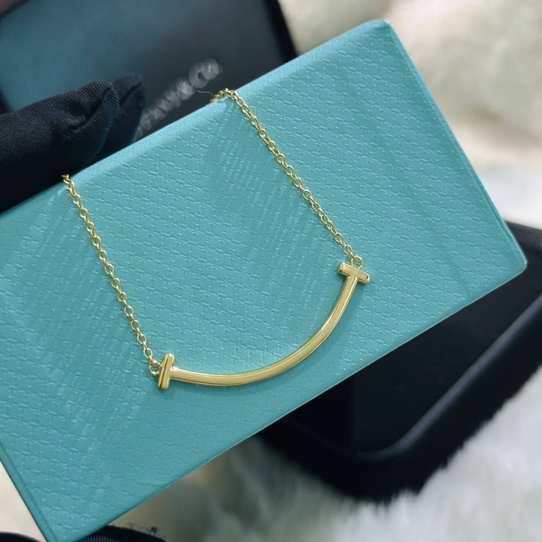 Tiffany&CO Heart Smile Pendant - PerfectKickZ