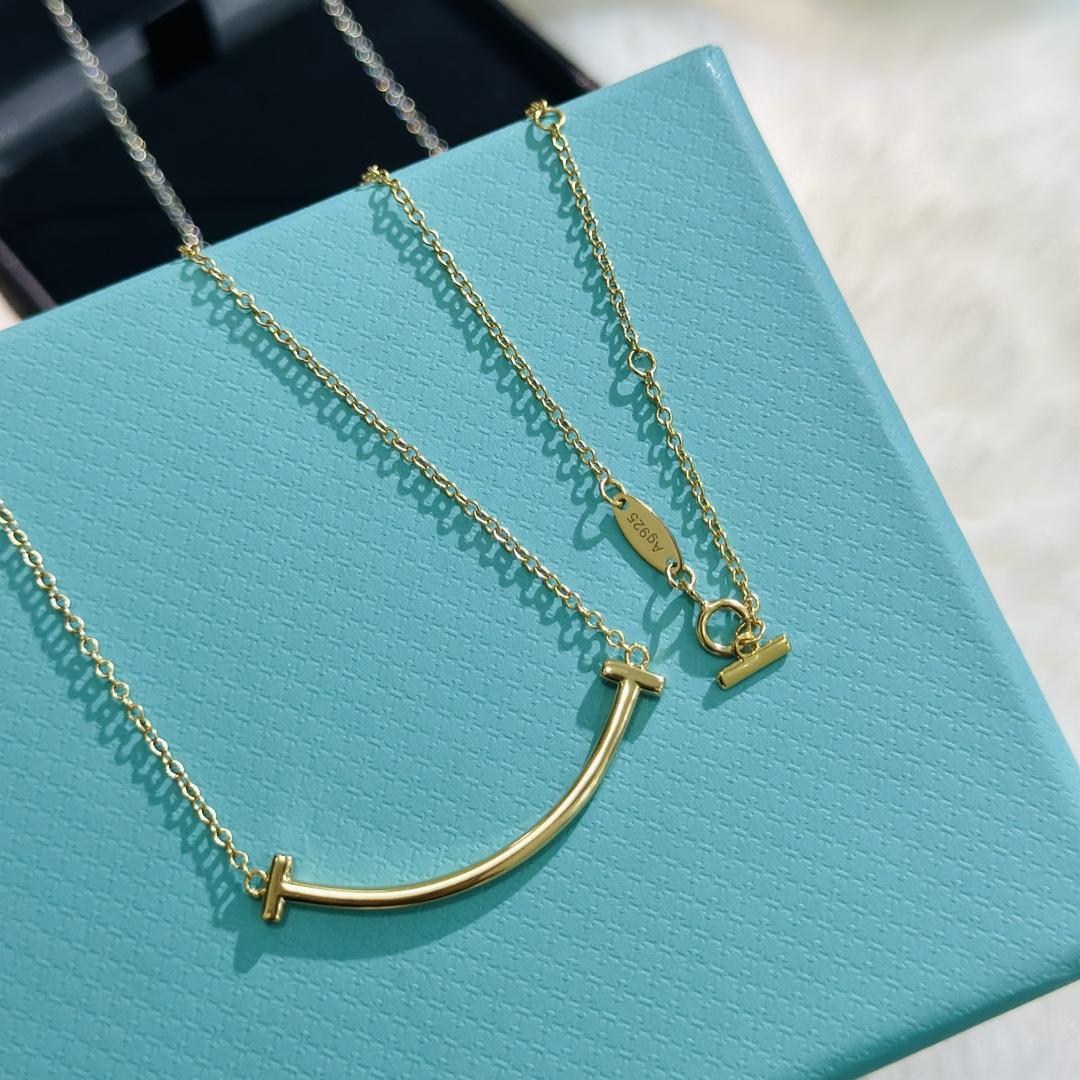 Tiffany&CO Heart Smile Pendant - PerfectKickZ