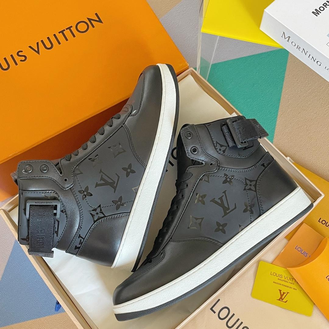 Louis Vuitton Rivoli Sneaker Boot 1A8EAP - 