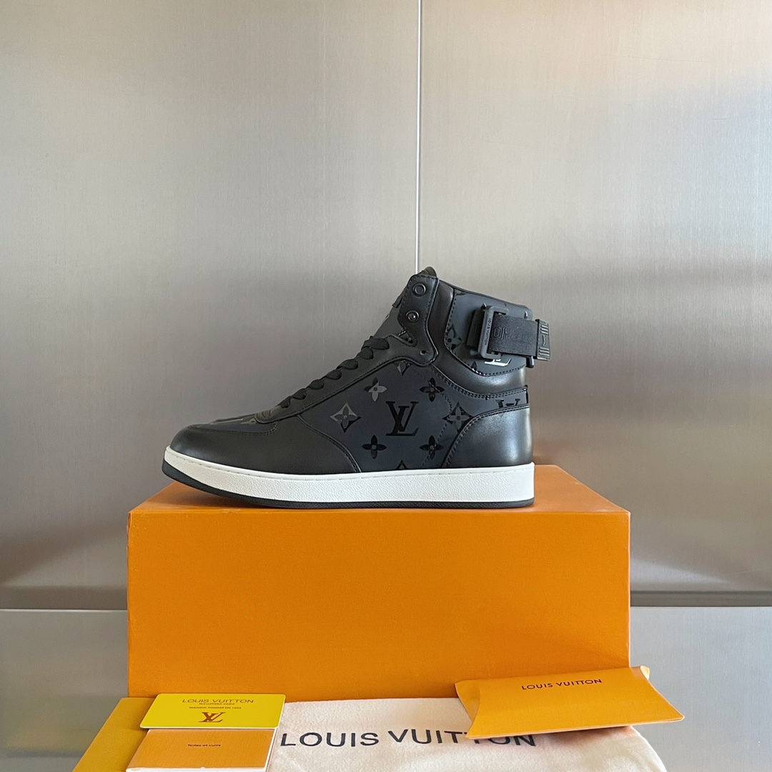 Louis Vuitton Rivoli Sneaker Boot 1A8EAP - 