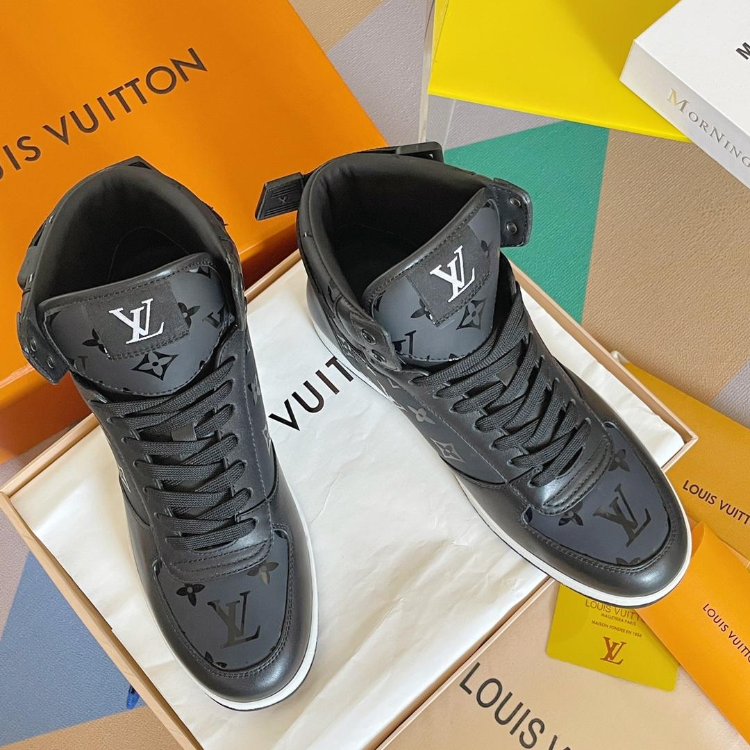 Louis Vuitton Rivoli Sneaker Boot 1A8EAP - 