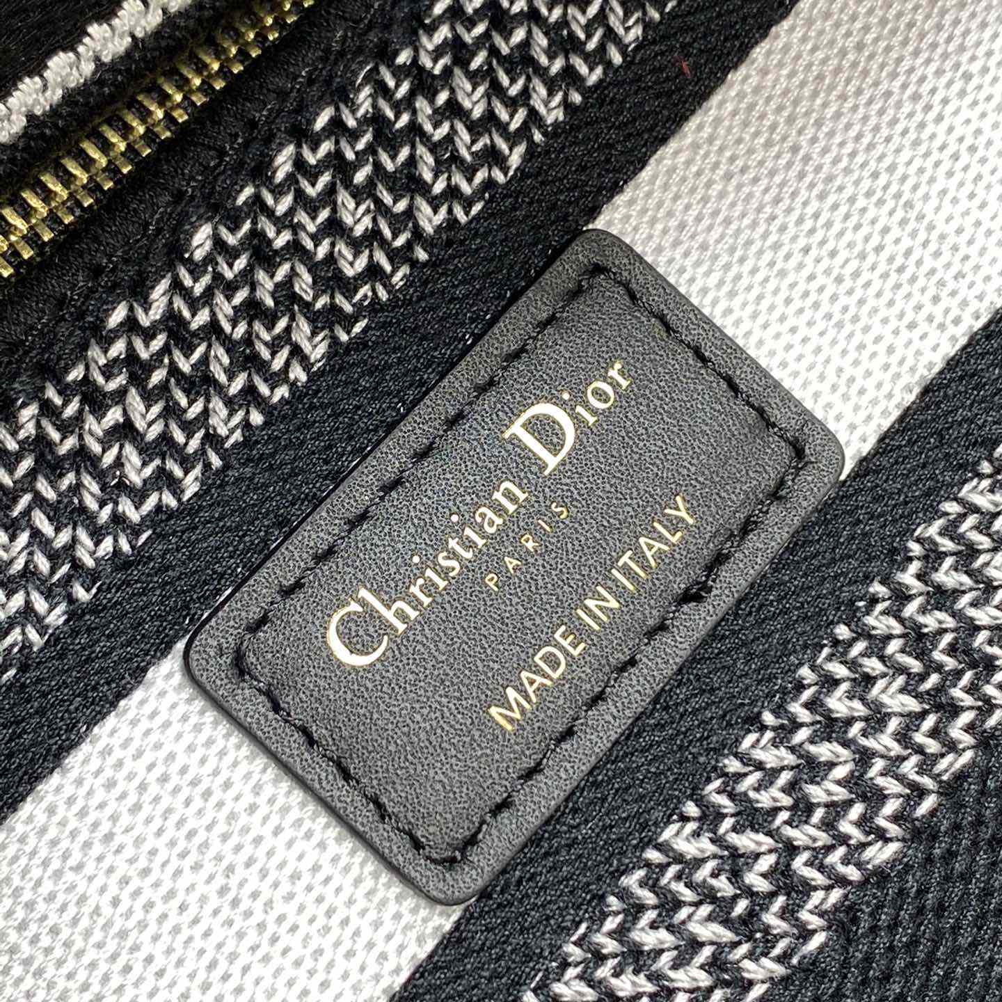 Dior Medium Lady D-Lite Bag - PerfectKickZ