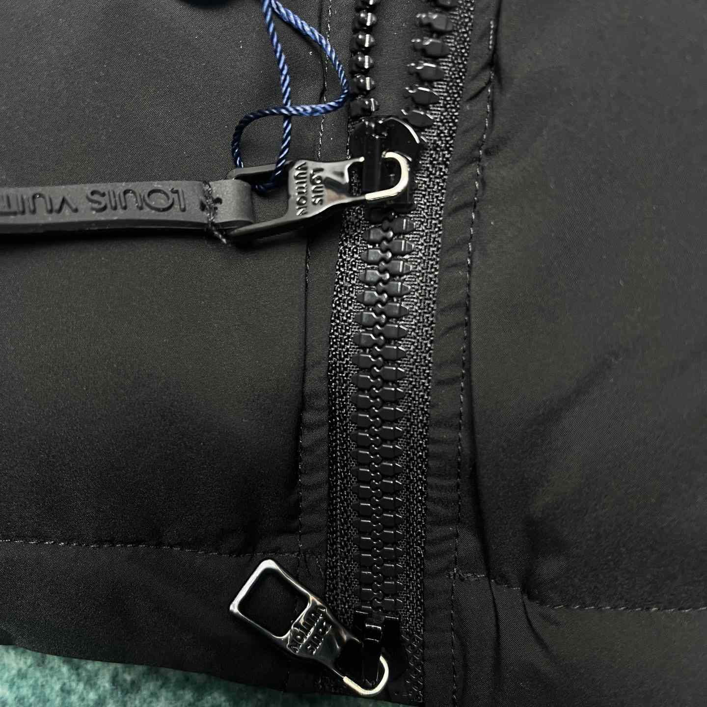 Louis Vuitton Down Blouson    - PerfectKickZ