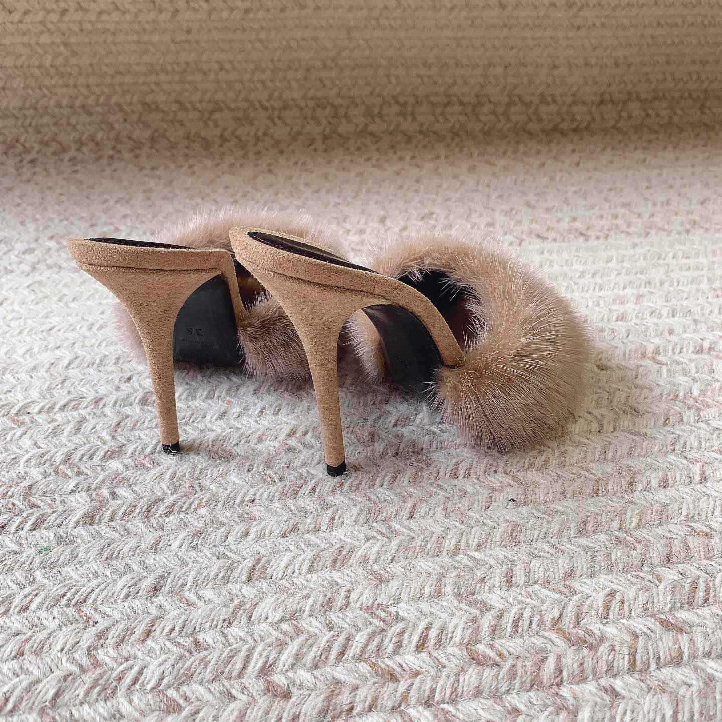 Saint Laurent LA 16 Mules In Animal-Free Fur And Suede  - PerfectKickZ