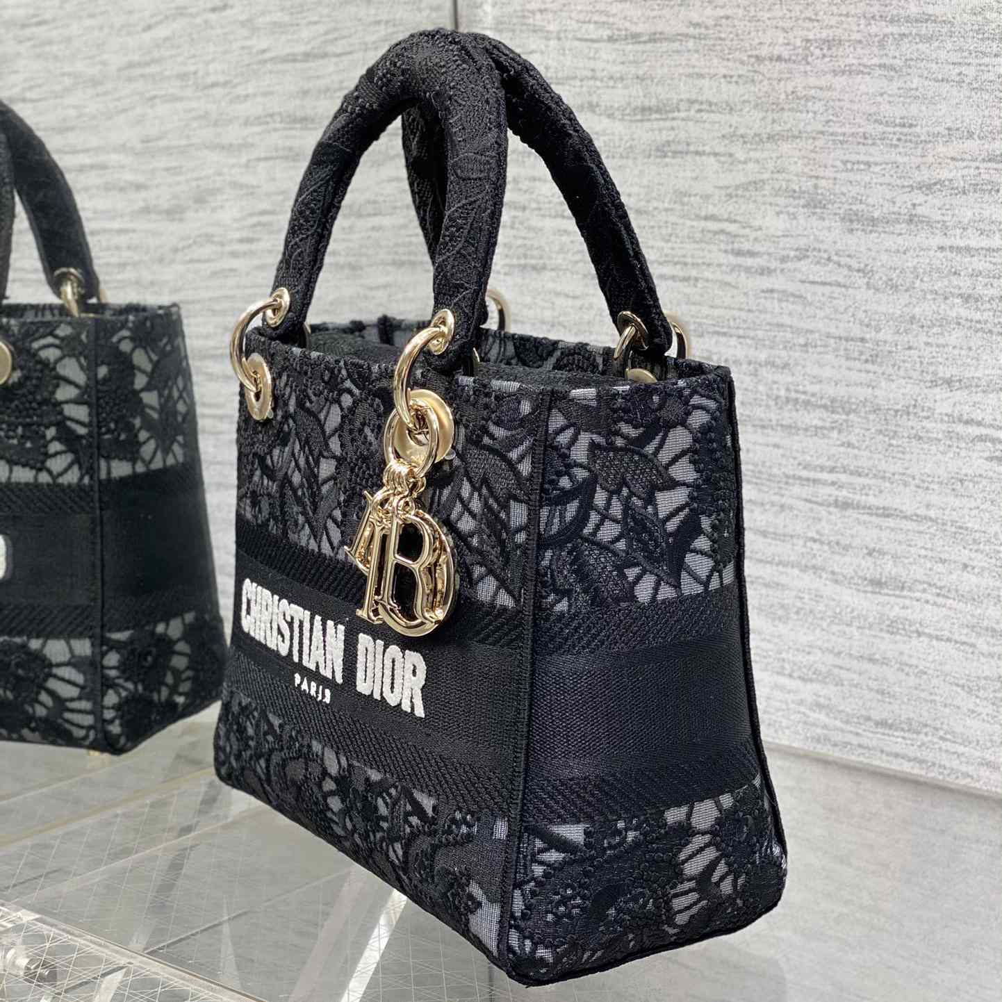Dior Medium Lady D-Lite Bag - PerfectKickZ