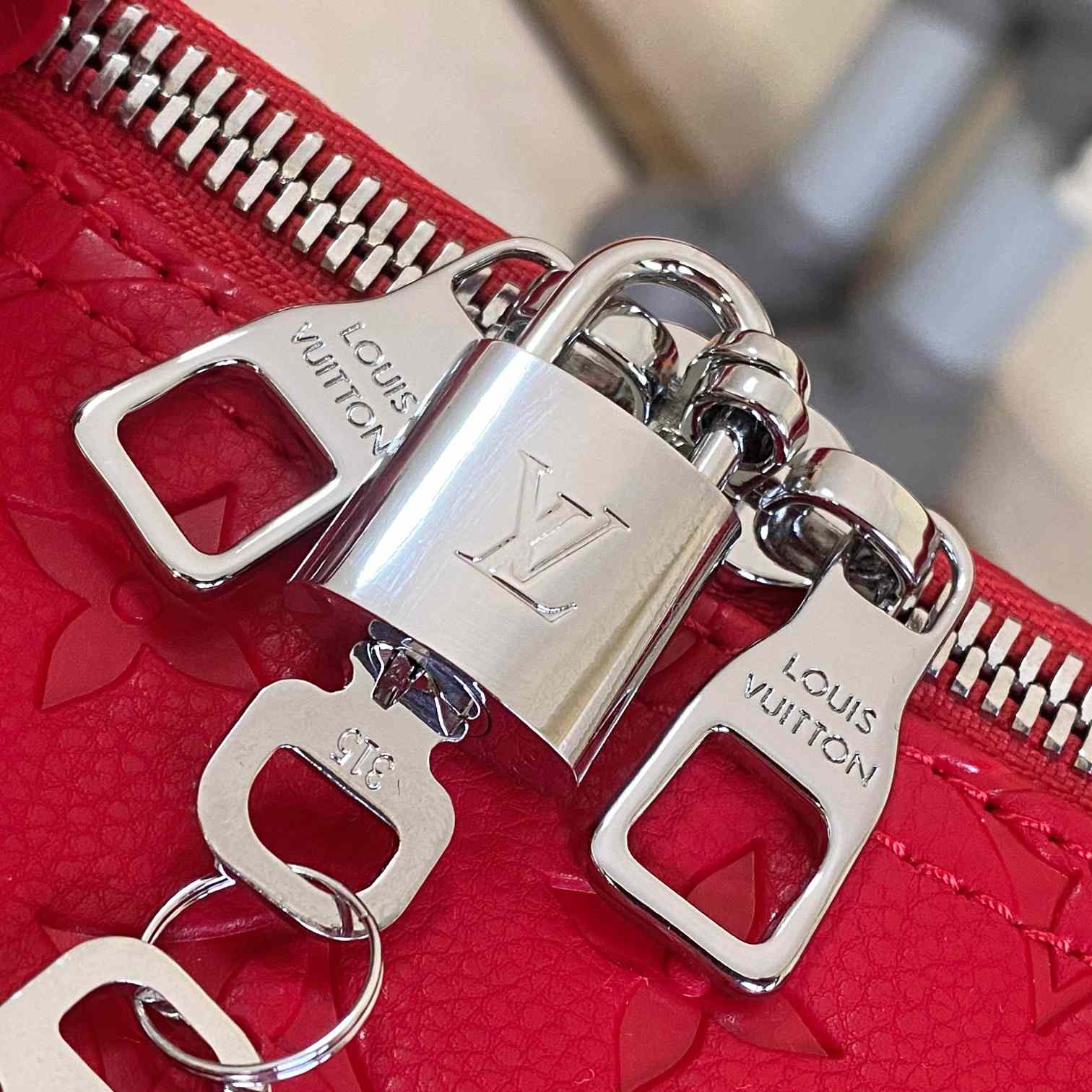 Louis Vuitton Keepall Bandoulière 50   M23750 - PerfectKickZ