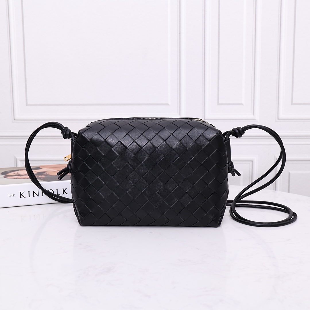 Bottega Veneta Small Loop Camera Bag - PerfectKickZ