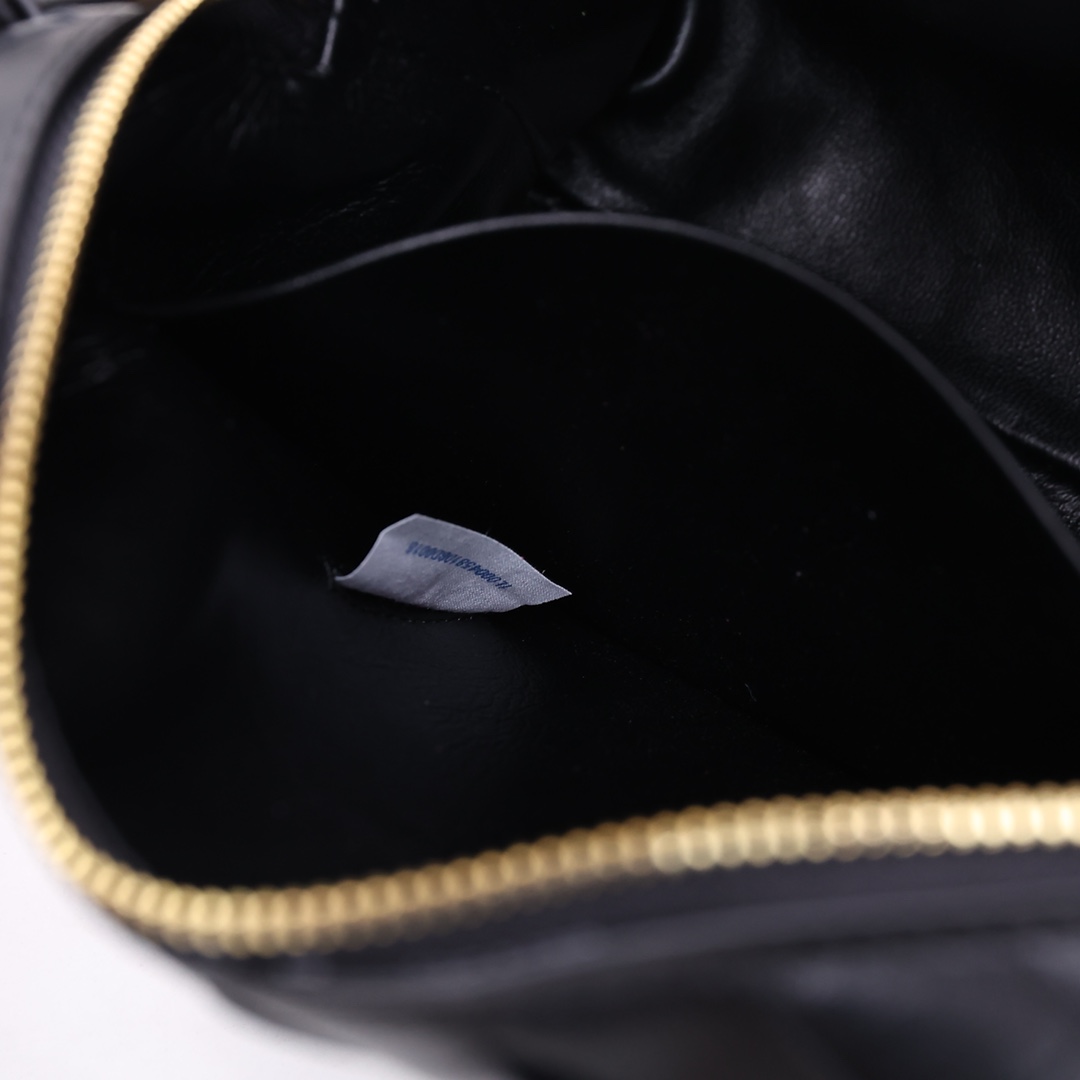Bottega Veneta Small Loop Camera Bag - 