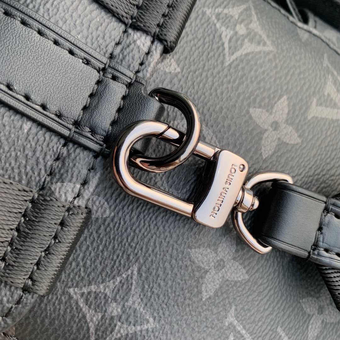 Louis Vuitton Nano Christopher     M82769 - PerfectKickZ