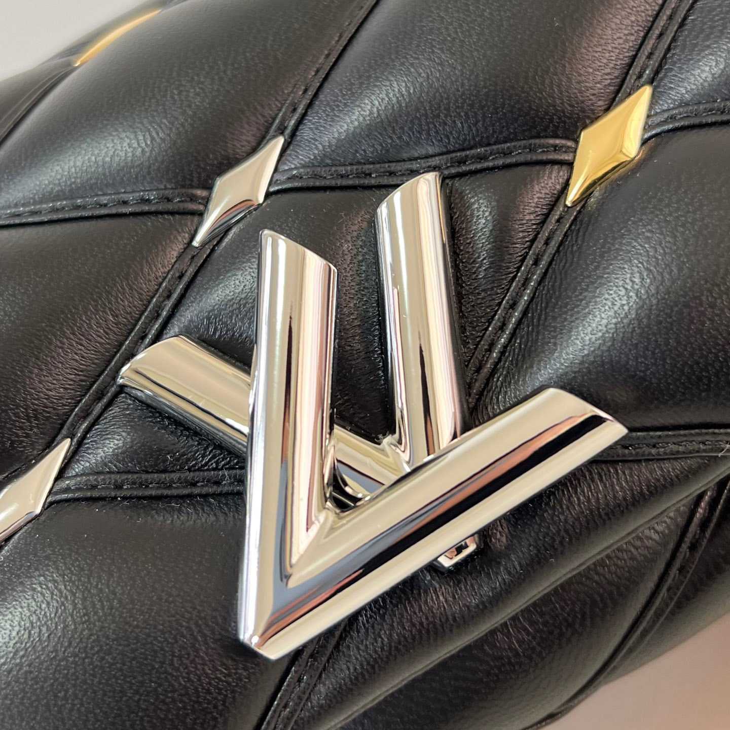 Louis Vuitton Pico GO-14   M24246 - PerfectKickZ