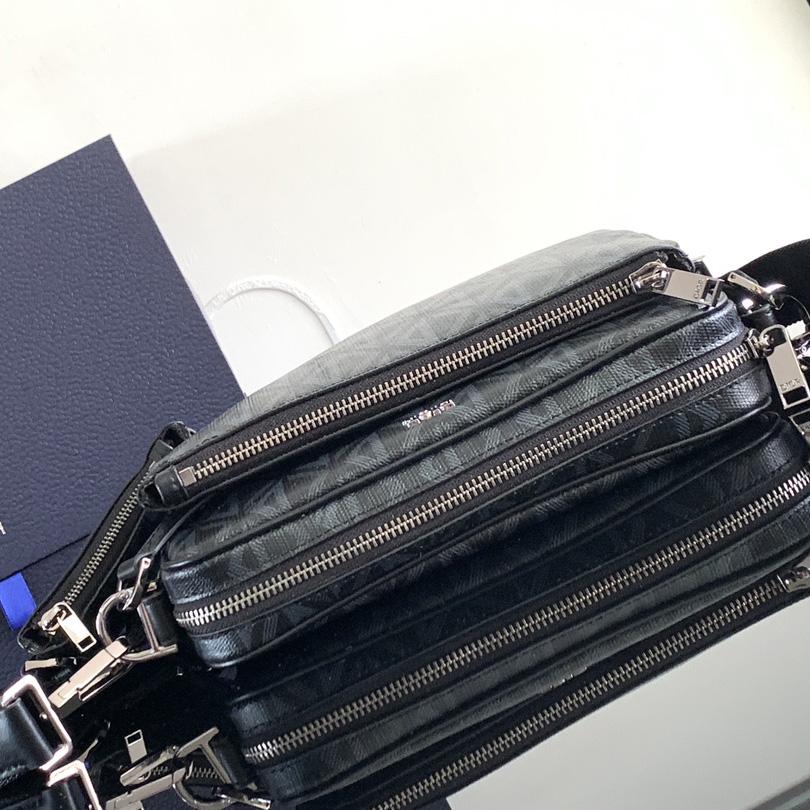 Dior Saddle Triple Pouch     - 