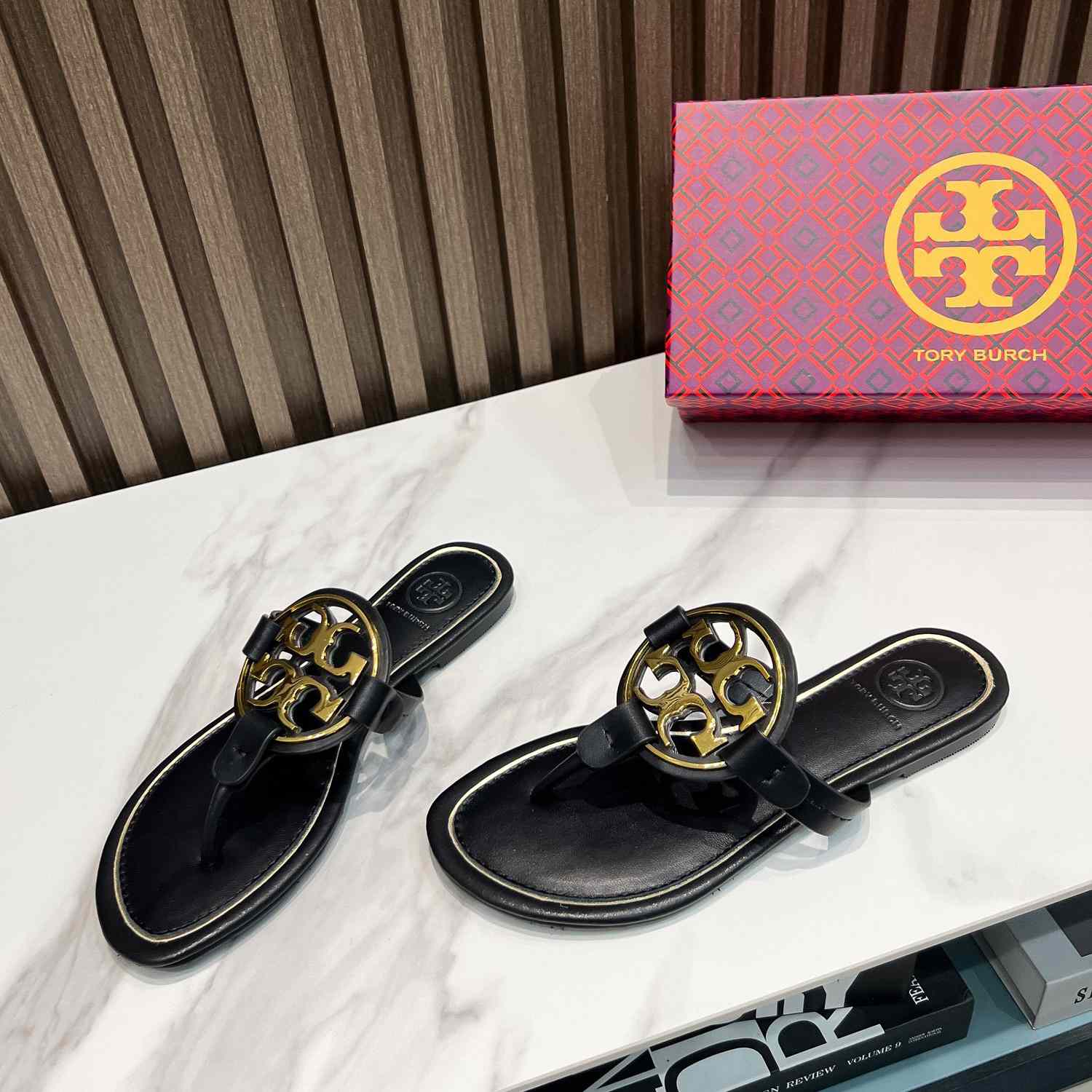 Tory Burch Leather Thong Sandals  - PerfectKickZ