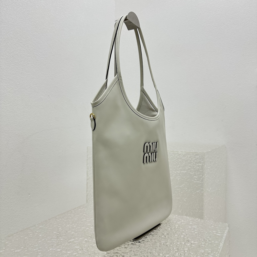 Miu Miu IVY Leather Bag - PerfectKickZ