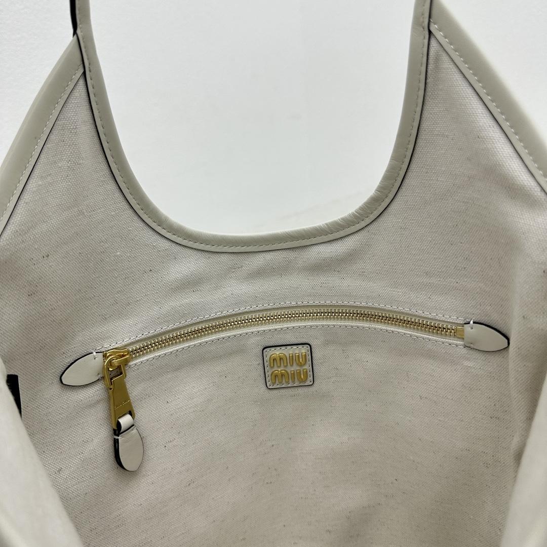 Miu Miu IVY Leather Bag - PerfectKickZ