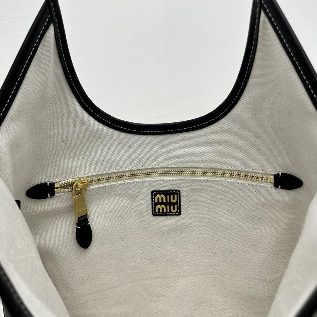 Miu Miu IVY Leather Bag - PerfectKickZ