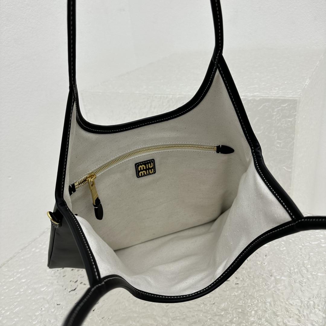 Miu Miu IVY Leather Bag - PerfectKickZ