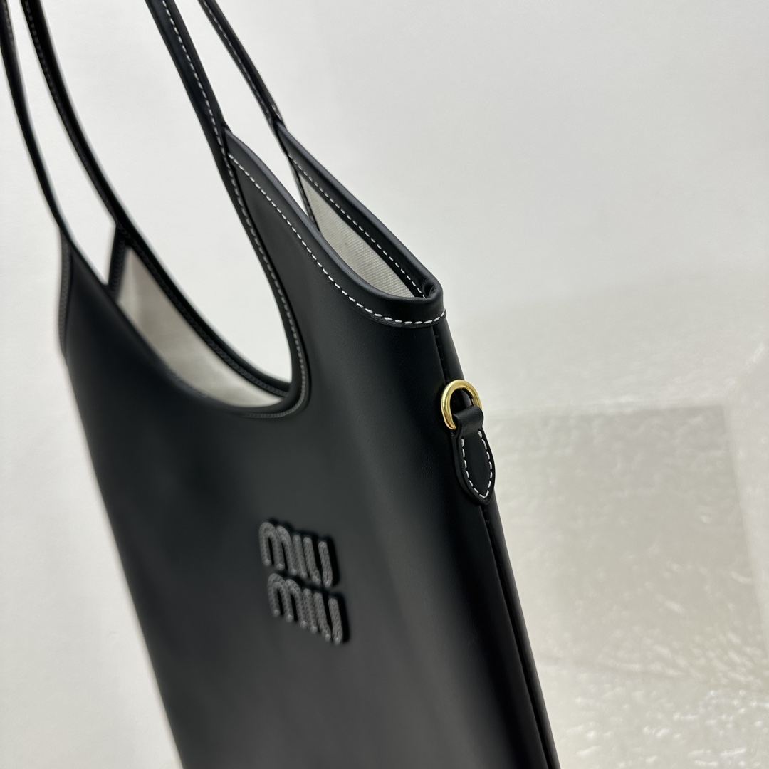 Miu Miu IVY Leather Bag - PerfectKickZ