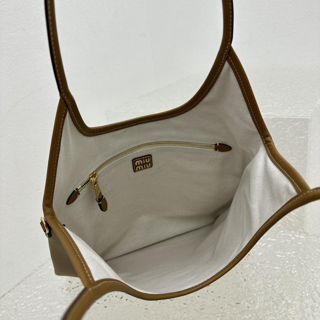 Miu Miu IVY Leather Bag - PerfectKickZ