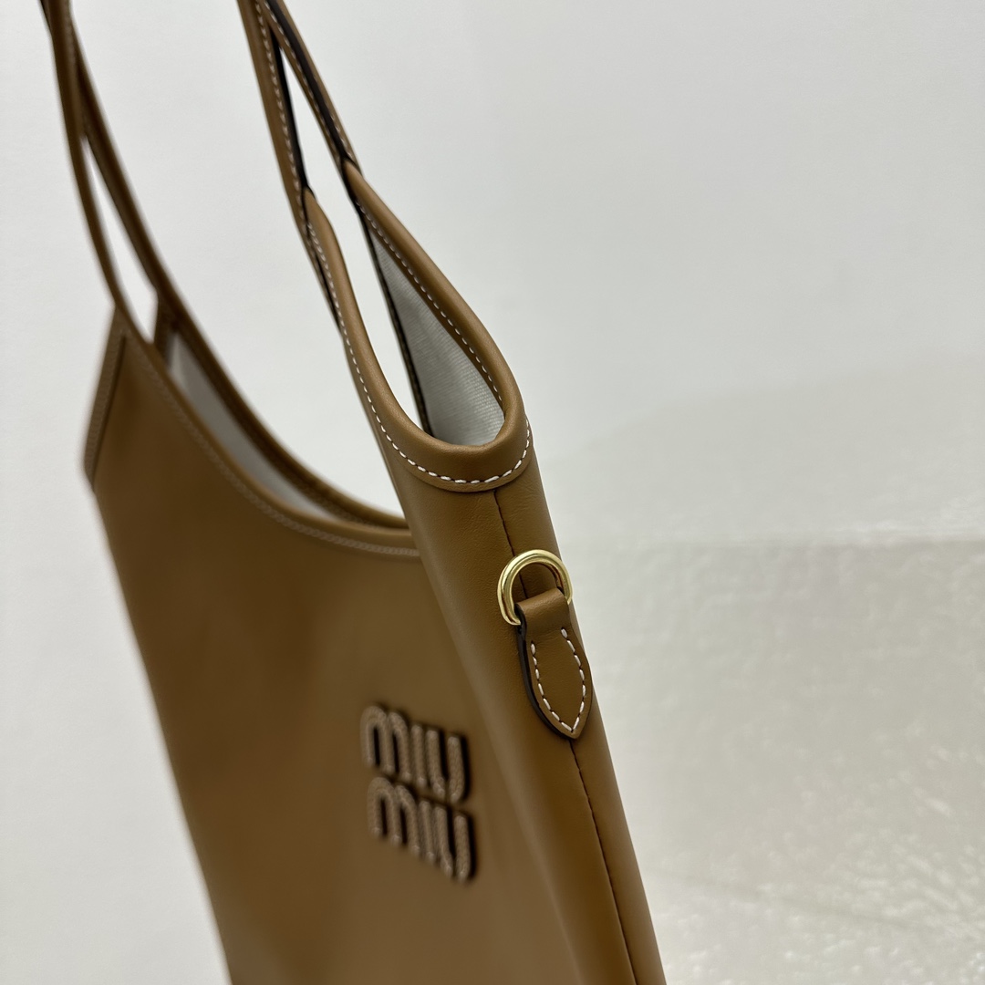Miu Miu IVY Leather Bag - PerfectKickZ