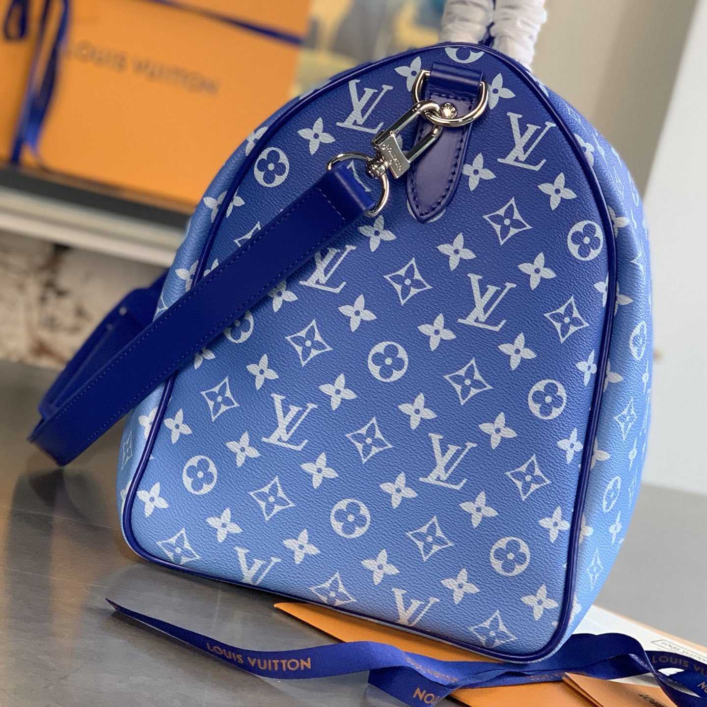 Louis Vuitton Keepall Bandouliere Clouds Monogram 50 Blue - 