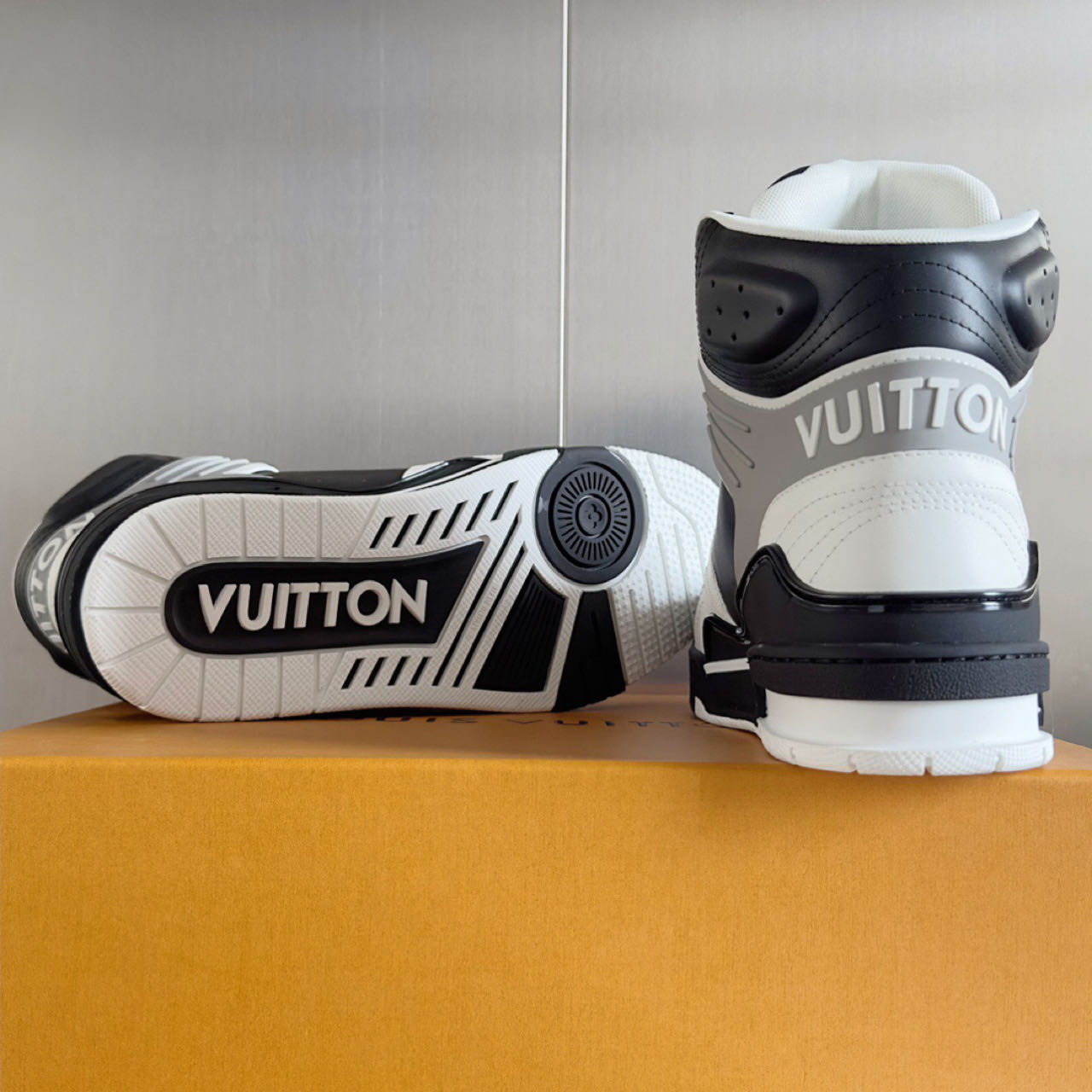 Louis Vuitton LV Trainer Sneaker            - PerfectKickZ