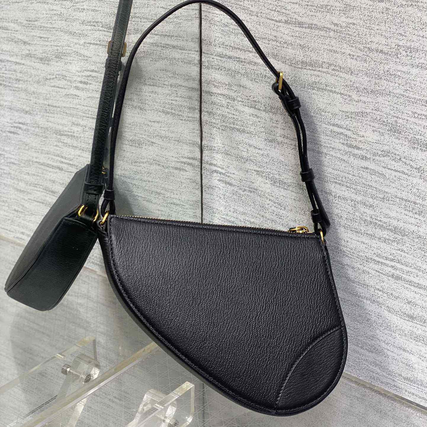 Dior Saddle Shoulder Pouch - PerfectKickZ