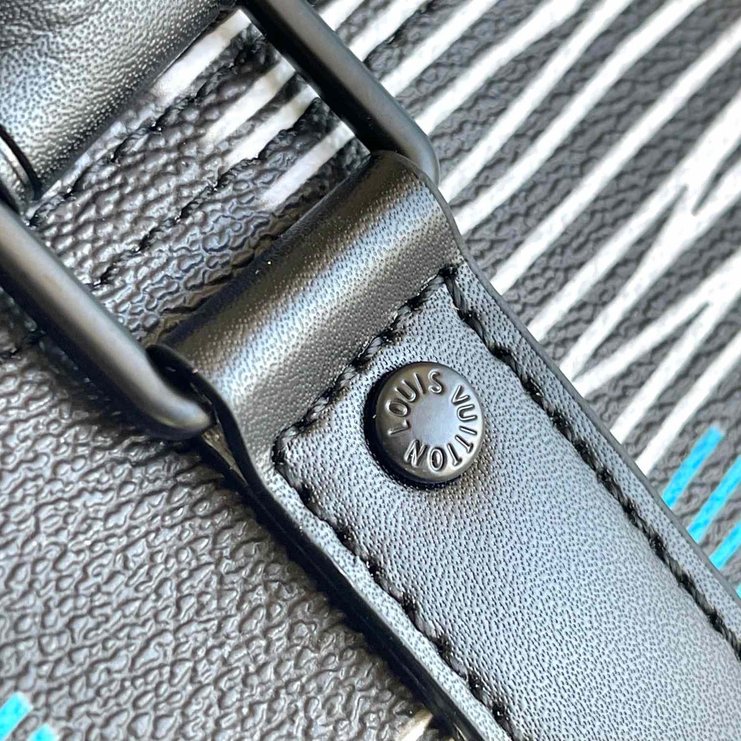 Louis Vuitton Keepall Bandoulière 50   M23771 - PerfectKickZ
