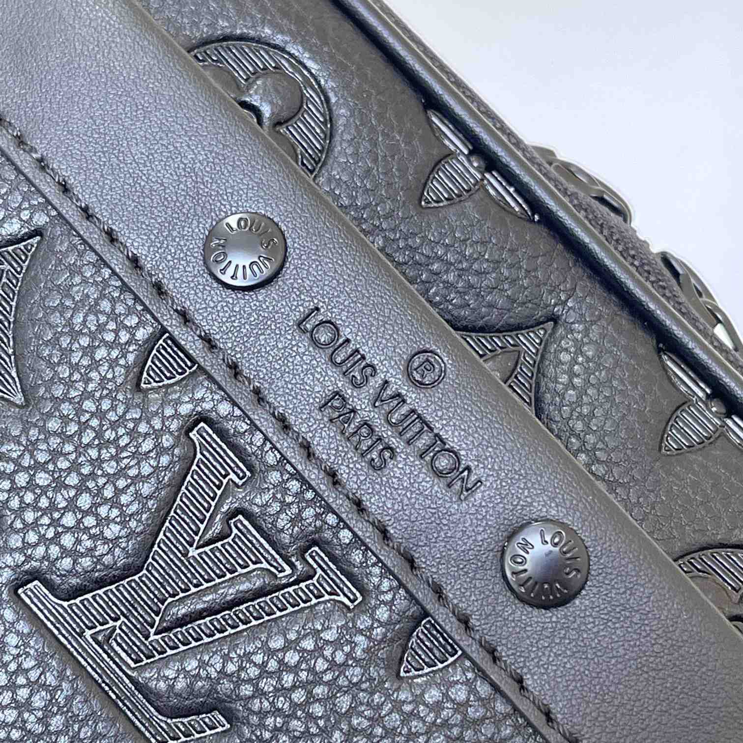 Louis Vuitton Alpha Wearable Wallet     M82544 - PerfectKickZ